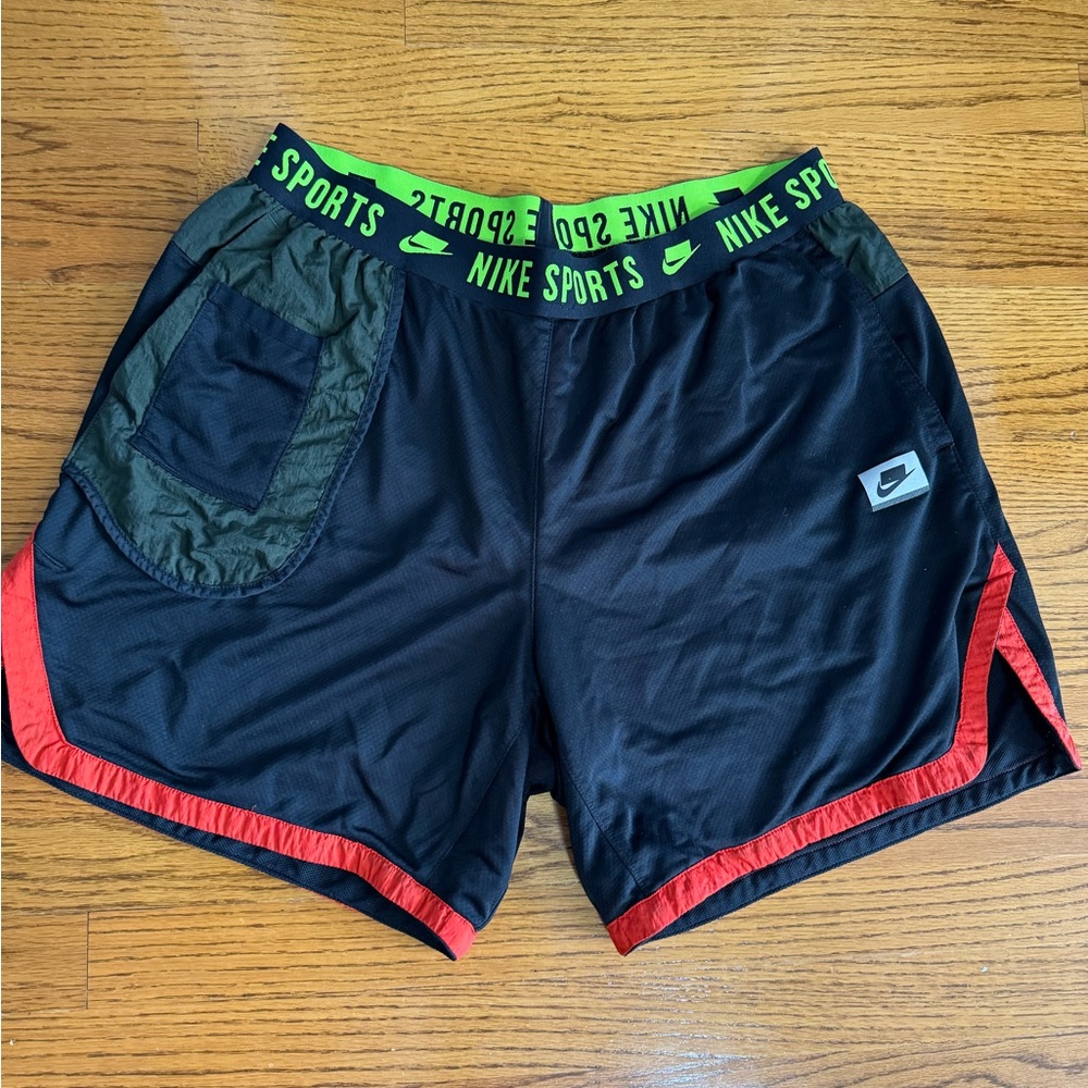 Nike Sportswear NSW Black and Red Training Shorts size XL